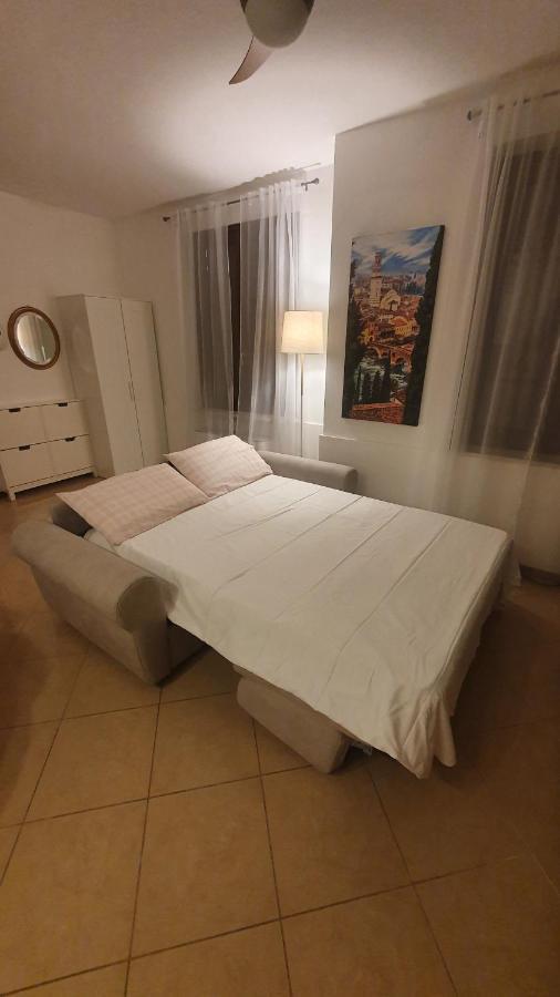 Appartamento A Verona E Parcheggio Nella Proprieta Zewnętrze zdjęcie